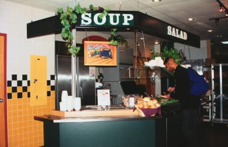 Campus-Market-Cafe---Soup-and-Salad